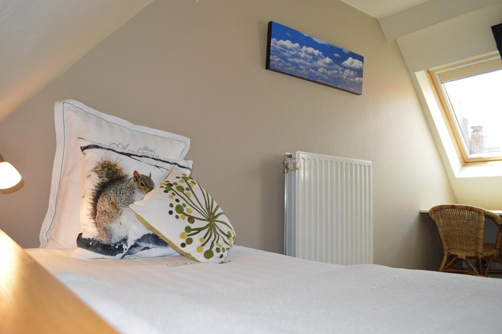 Hotel Ambrosia Ieper Quarto foto