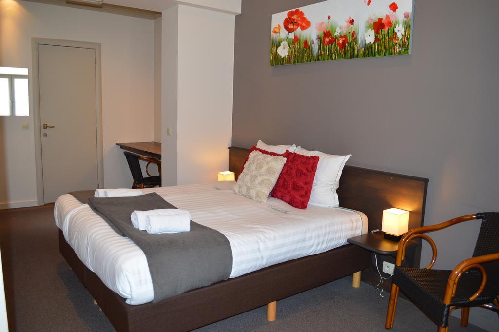 Hotel Ambrosia Ieper Quarto foto